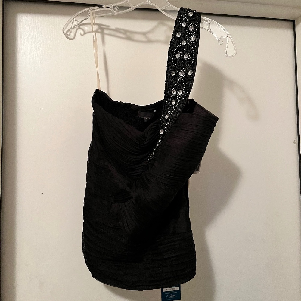 Forever 21 black one shoulder top